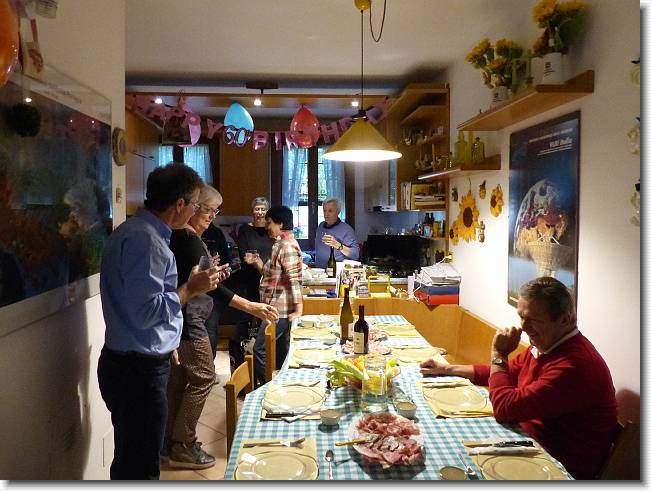 Clicca per scorrere le foto originali ingrandite