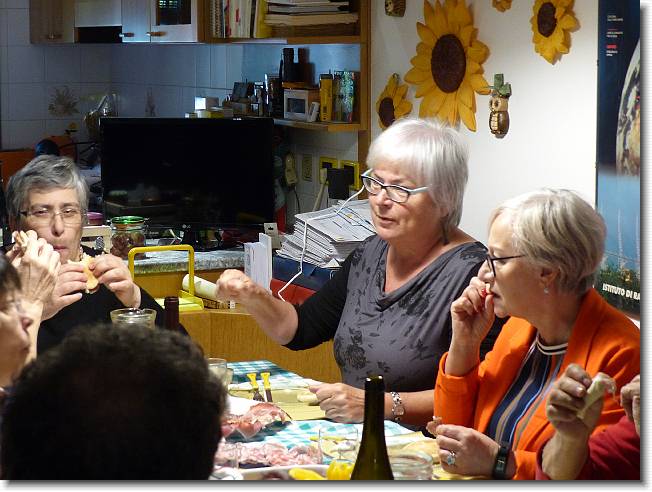 Clicca per scorrere le foto originali ingrandite