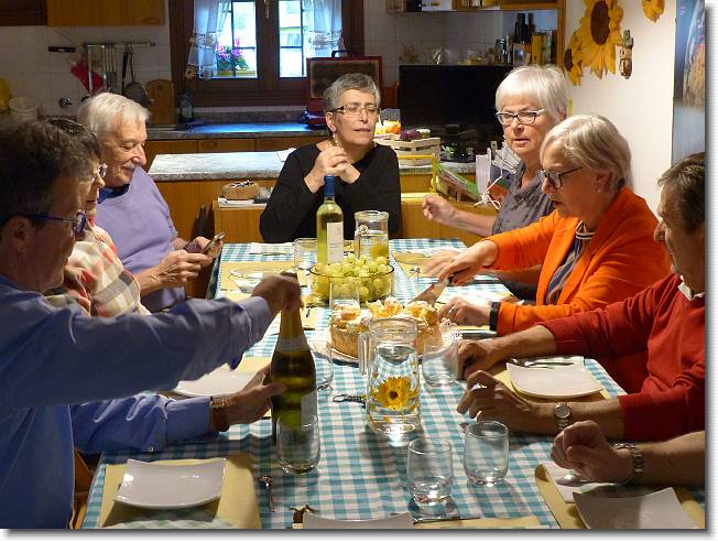 Clicca per scorrere le foto originali ingrandite