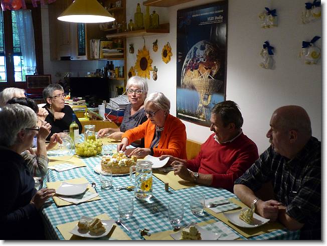 Clicca per scorrere le foto originali ingrandite