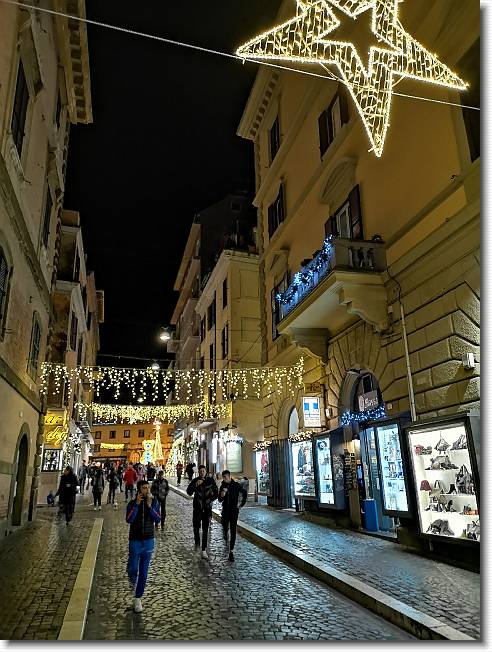 Clicca per scorrere le foto originali ingrandite