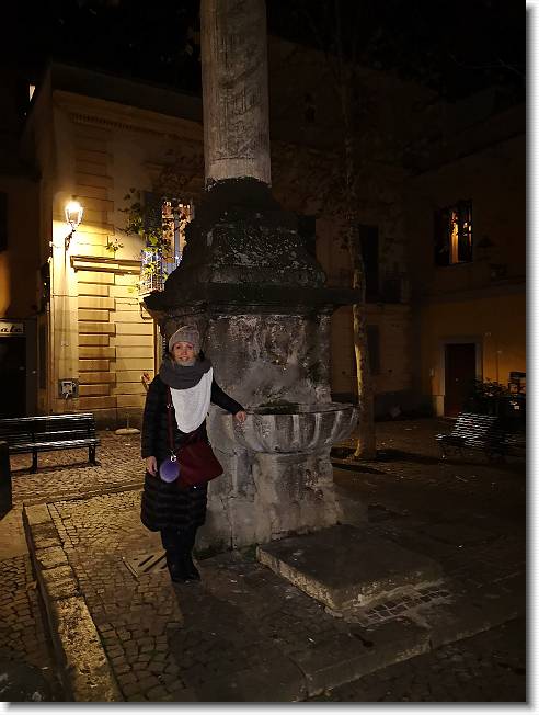 Clicca per scorrere le foto originali ingrandite