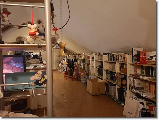 Clicca per scorrere le foto originali ingrandite
