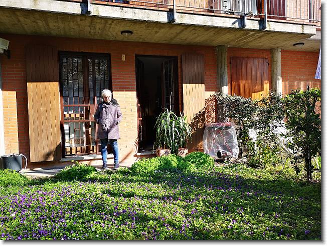 Clicca per scorrere le foto originali ingrandite