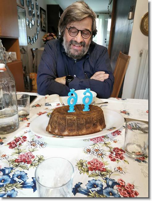 Clicca per scorrere le foto originali ingrandite