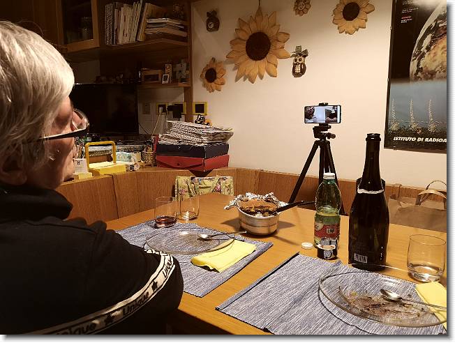 Clicca per scorrere le foto originali ingrandite
