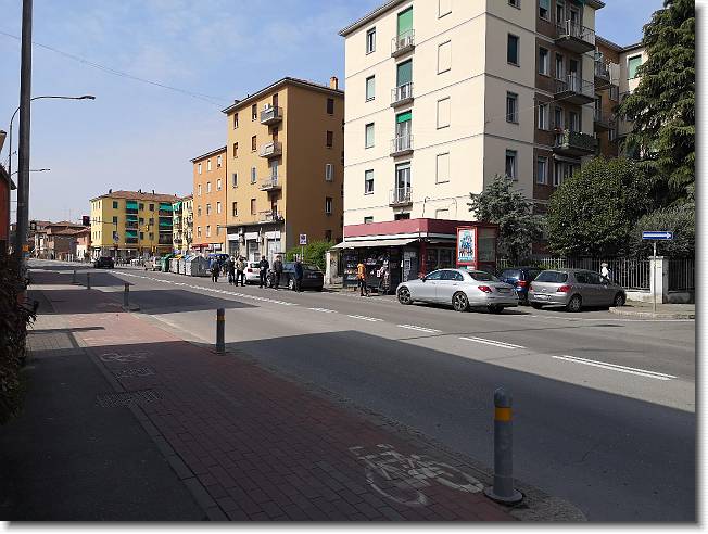 Clicca per scorrere le foto originali ingrandite