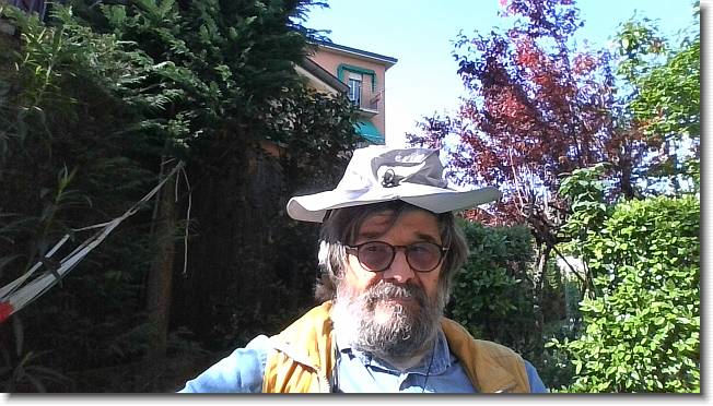 Clicca per scorrere le foto originali ingrandite