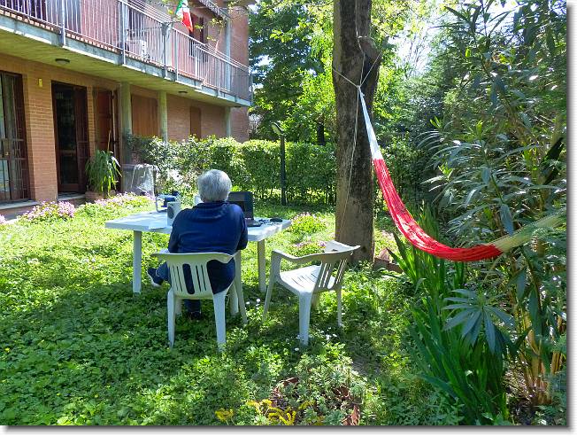 Clicca per scorrere le foto originali ingrandite