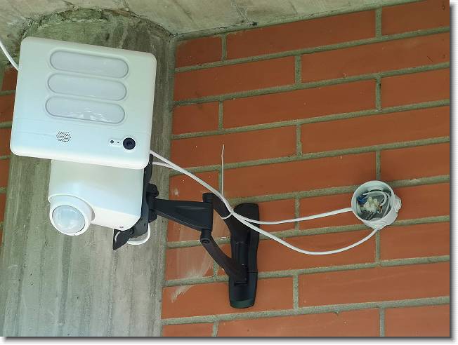Clicca per scorrere le foto originali ingrandite