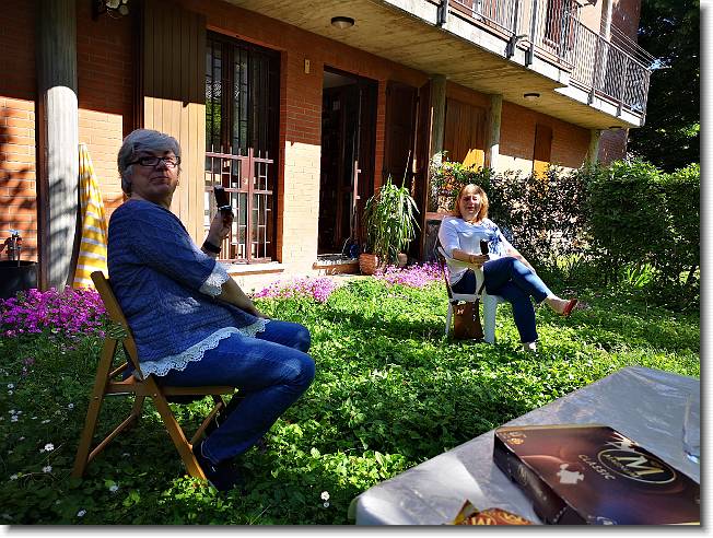 Clicca per scorrere le foto originali ingrandite