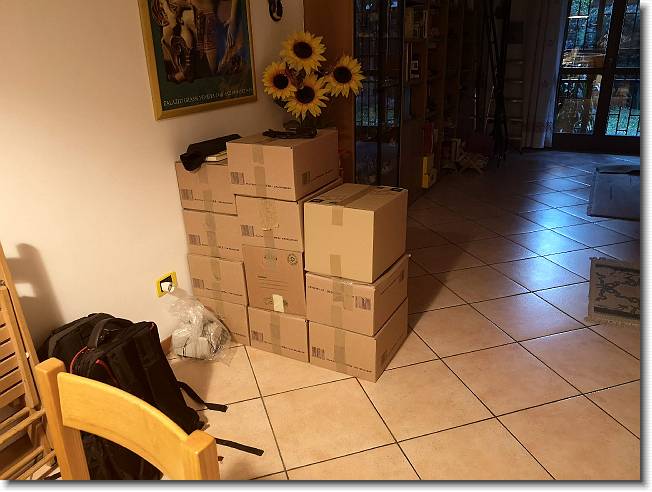 Clicca per scorrere le foto originali ingrandite