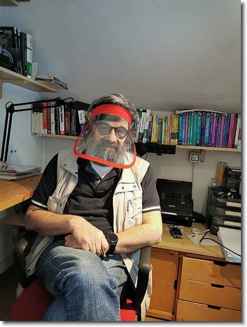Clicca per scorrere le foto originali ingrandite