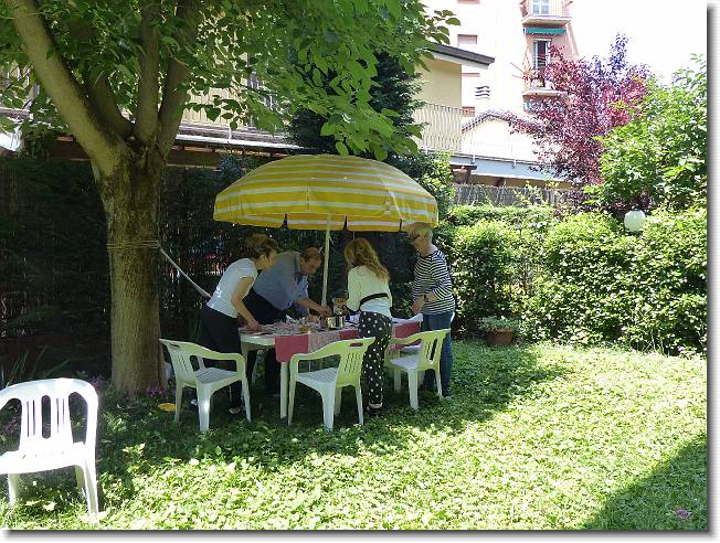 Clicca per scorrere le foto originali ingrandite