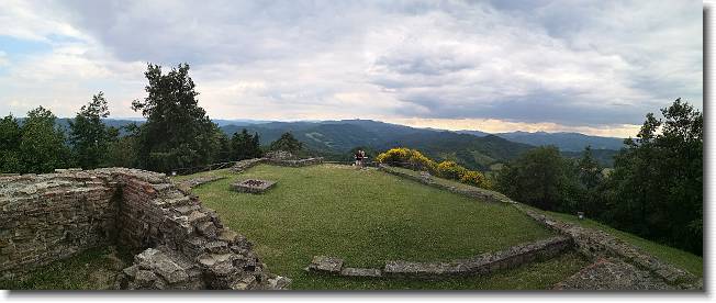 Clicca per scorrere le foto originali ingrandite