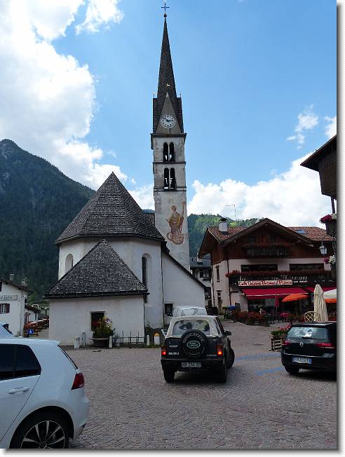 Clicca per scorrere le foto originali ingrandite
