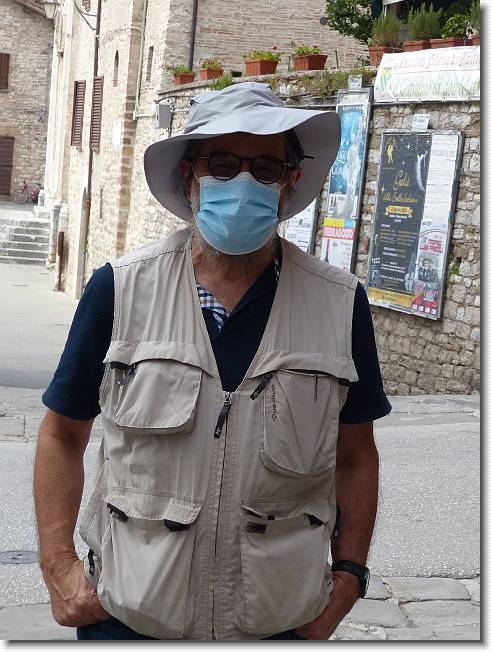 Clicca per scorrere le foto originali ingrandite