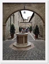 181-Umbria * 2736 x 3648 * (2.26MB)