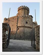 993a-Umbria * 2736 x 3648 * (2.33MB)