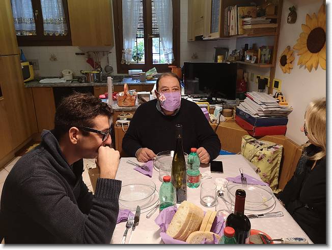 Clicca per scorrere le foto originali ingrandite