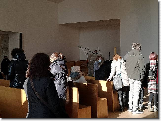 Clicca per scorrere le foto originali ingrandite