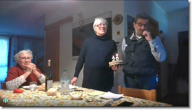 Clicca per scorrere le foto originali ingrandite
