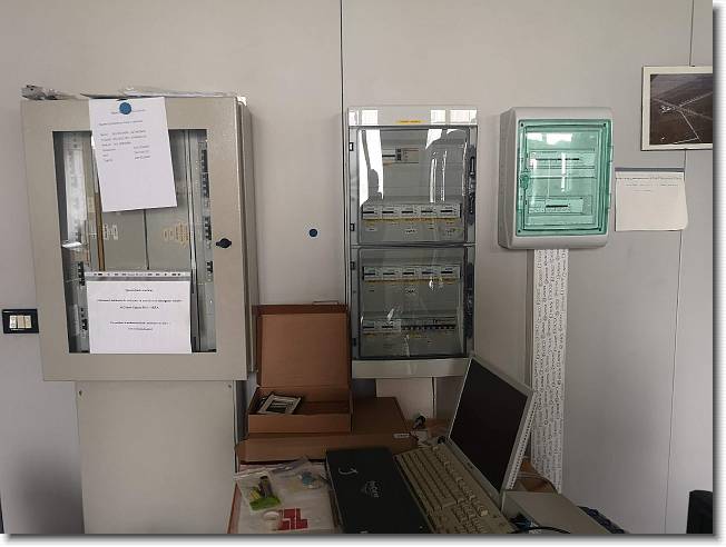 Clicca per scorrere le foto originali ingrandite