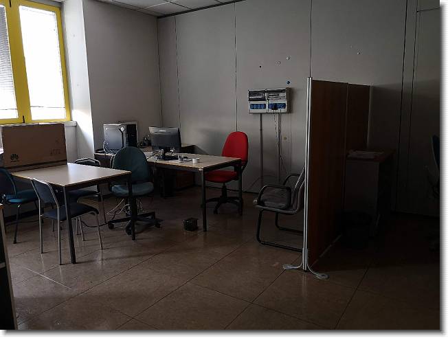 Clicca per scorrere le foto originali ingrandite