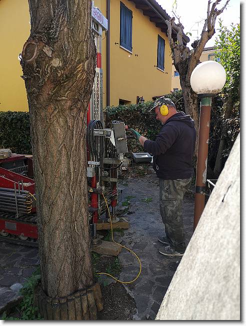 Clicca per scorrere le foto originali ingrandite