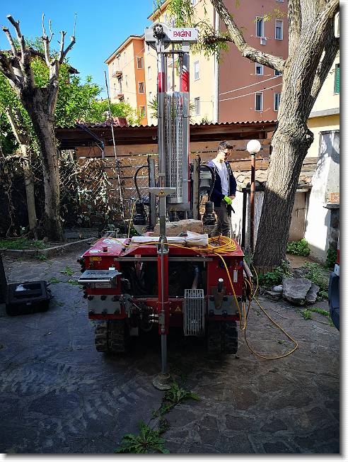 Clicca per scorrere le foto originali ingrandite