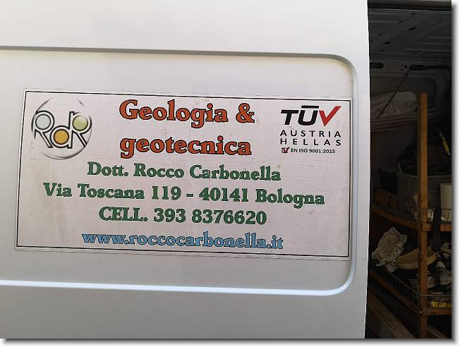 Clicca per scorrere le foto originali ingrandite