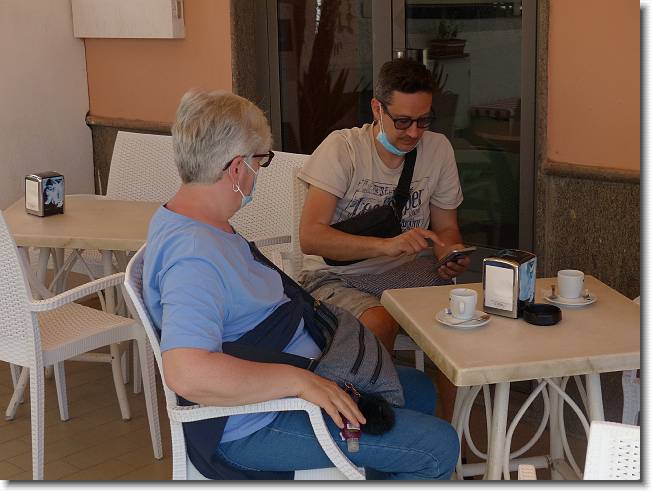 Clicca per scorrere le foto originali ingrandite