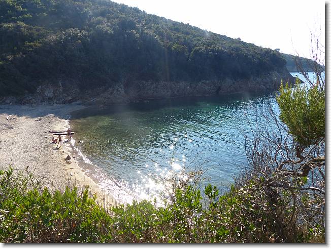 Clicca per scorrere le foto originali ingrandite