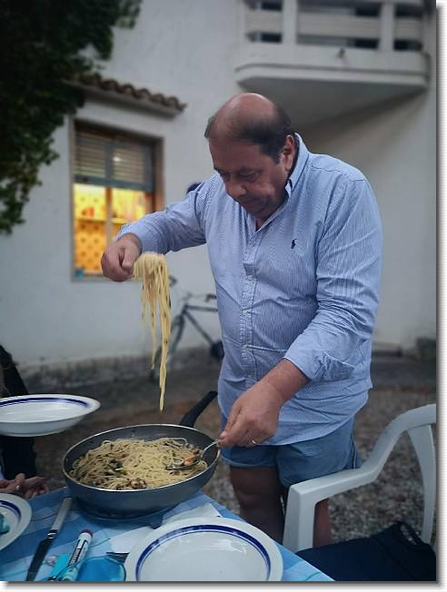 Clicca per scorrere le foto originali ingrandite