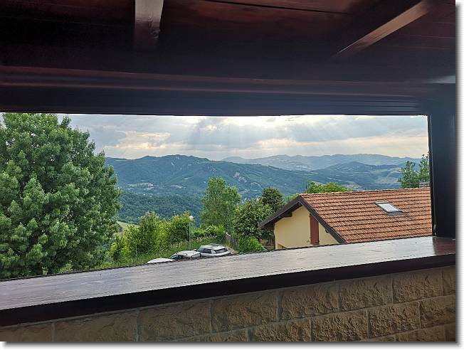 Clicca per scorrere le foto originali ingrandite