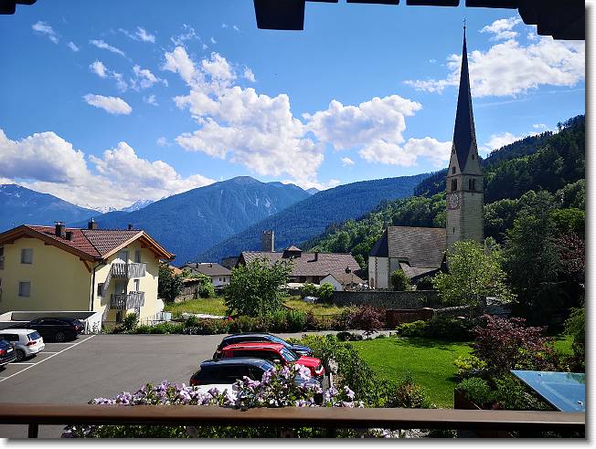 Clicca per scorrere le foto originali ingrandite