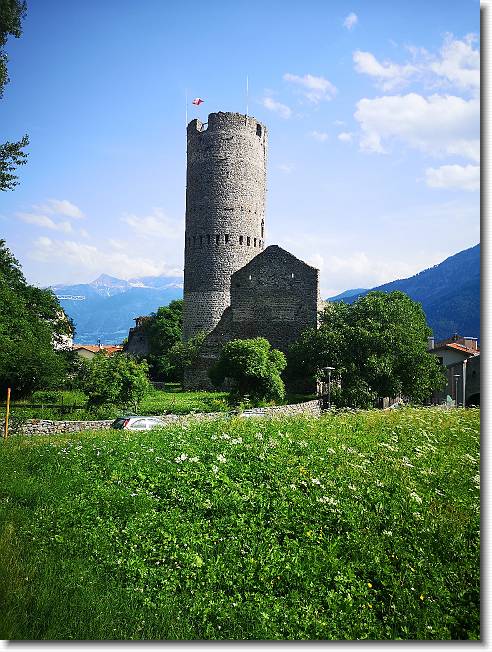 Clicca per scorrere le foto originali ingrandite