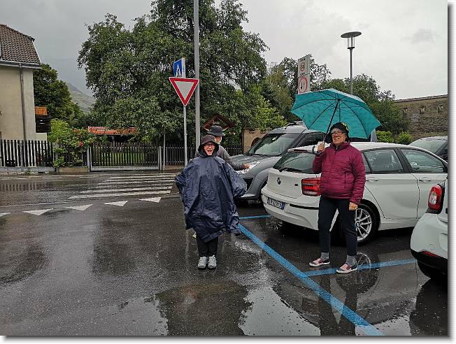 Clicca per scorrere le foto originali ingrandite