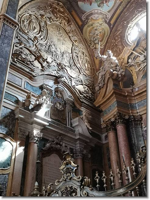 Clicca per scorrere le foto originali ingrandite
