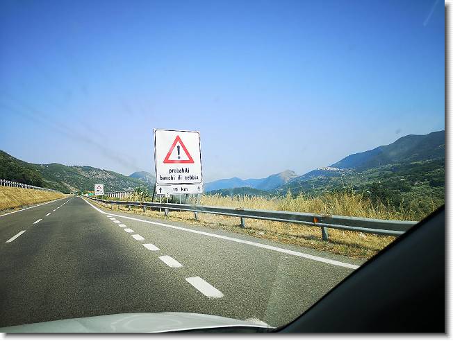 Clicca per scorrere le foto originali ingrandite