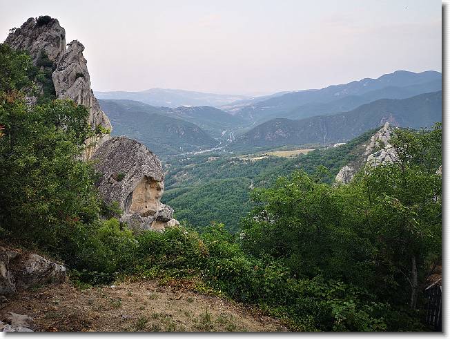 Clicca per scorrere le foto originali ingrandite