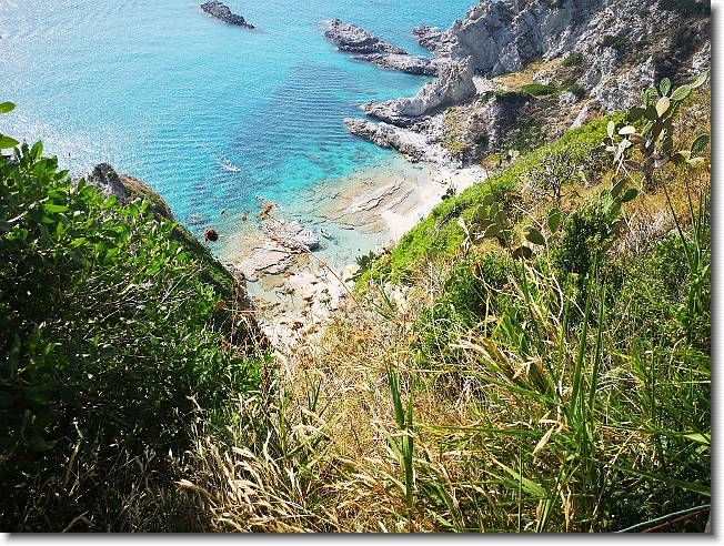 Clicca per scorrere le foto originali ingrandite