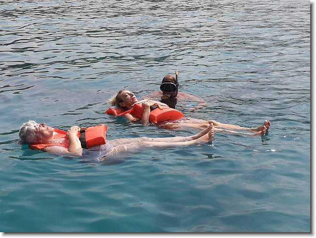 Clicca per scorrere le foto originali ingrandite