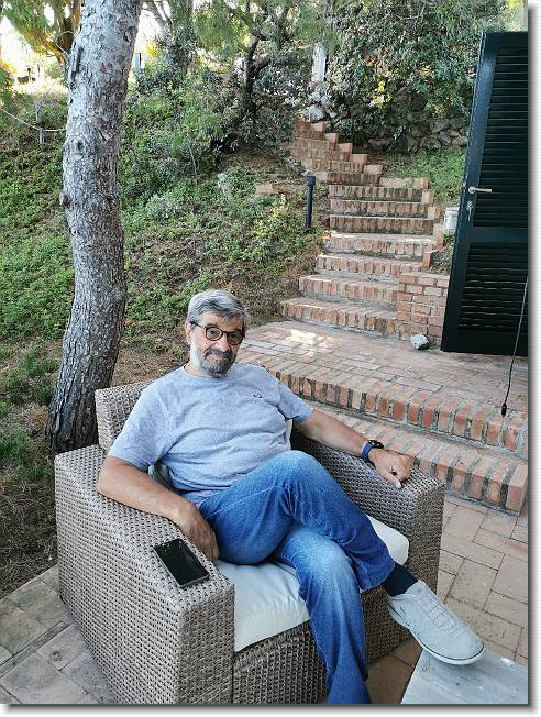 Clicca per scorrere le foto originali ingrandite