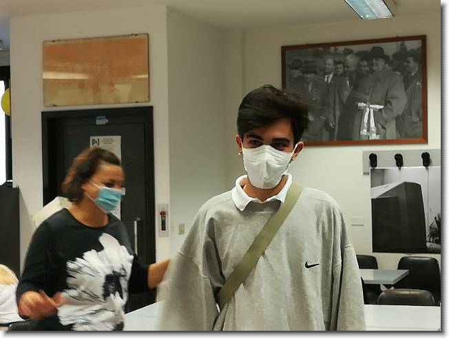 Clicca per scorrere le foto originali ingrandite