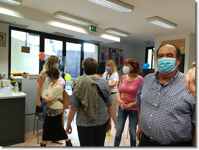 Clicca per scorrere le foto originali ingrandite