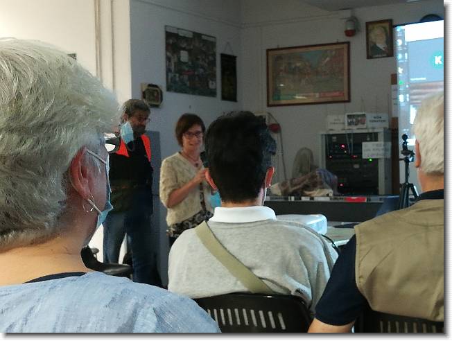 Clicca per scorrere le foto originali ingrandite