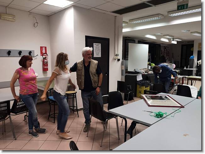 Clicca per scorrere le foto originali ingrandite