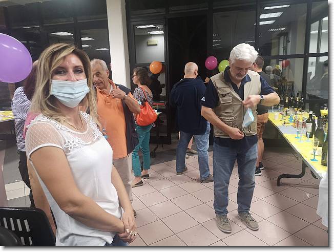 Clicca per scorrere le foto originali ingrandite