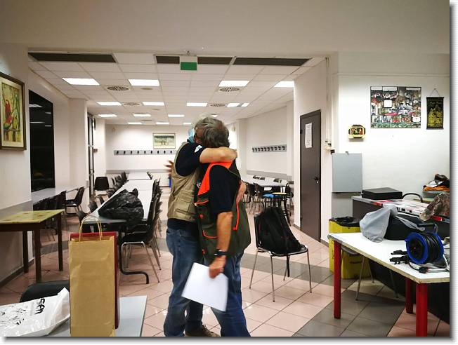 Clicca per scorrere le foto originali ingrandite
